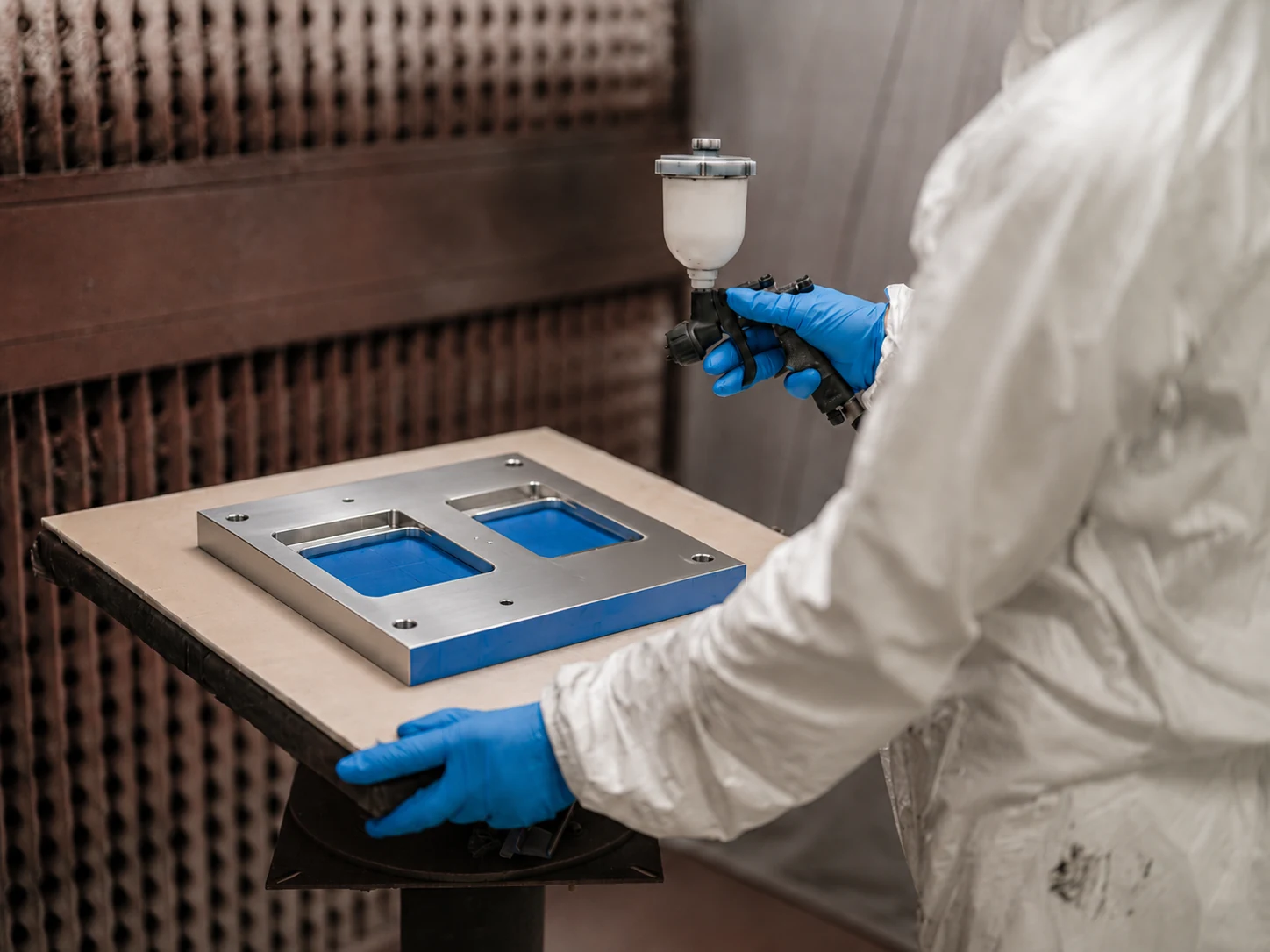 TecnoSpace aerospace component painting process